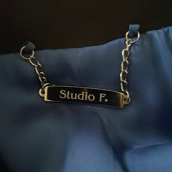 STUDIO F, Beautiful Black Blazer - Picture 12 of 12